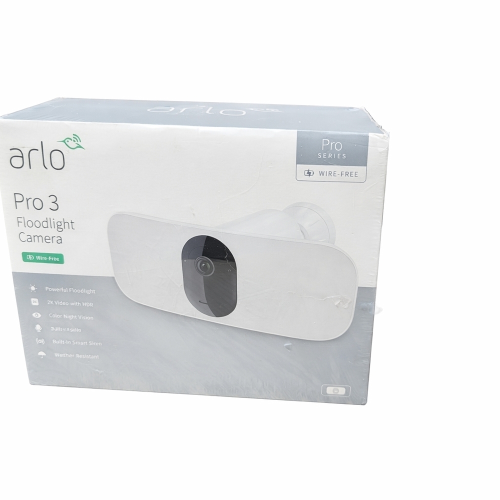Pro 3 White Floodlight Camera
